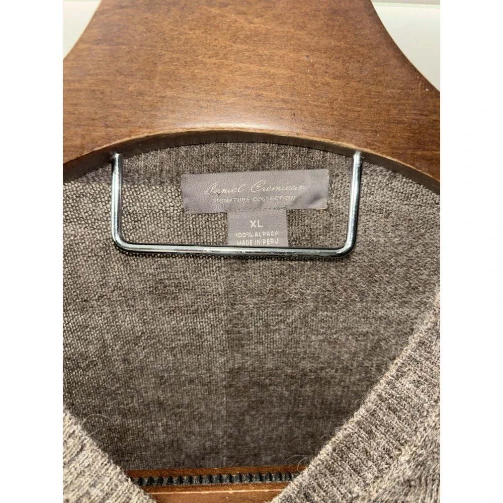 Daniel Cremieux XL  100% Alpaca Signature collection Argyle Pattern V Neck Gramp